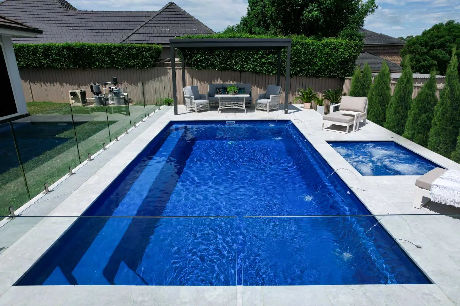 Hampton Grande 8m fibreglass pool in Ocean Reef, view 6