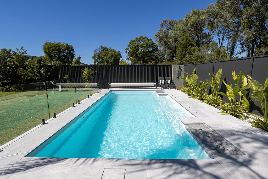 Medina 8.3m x 4.2m fibreglass pool in Polo White Sparkle 1, view 3