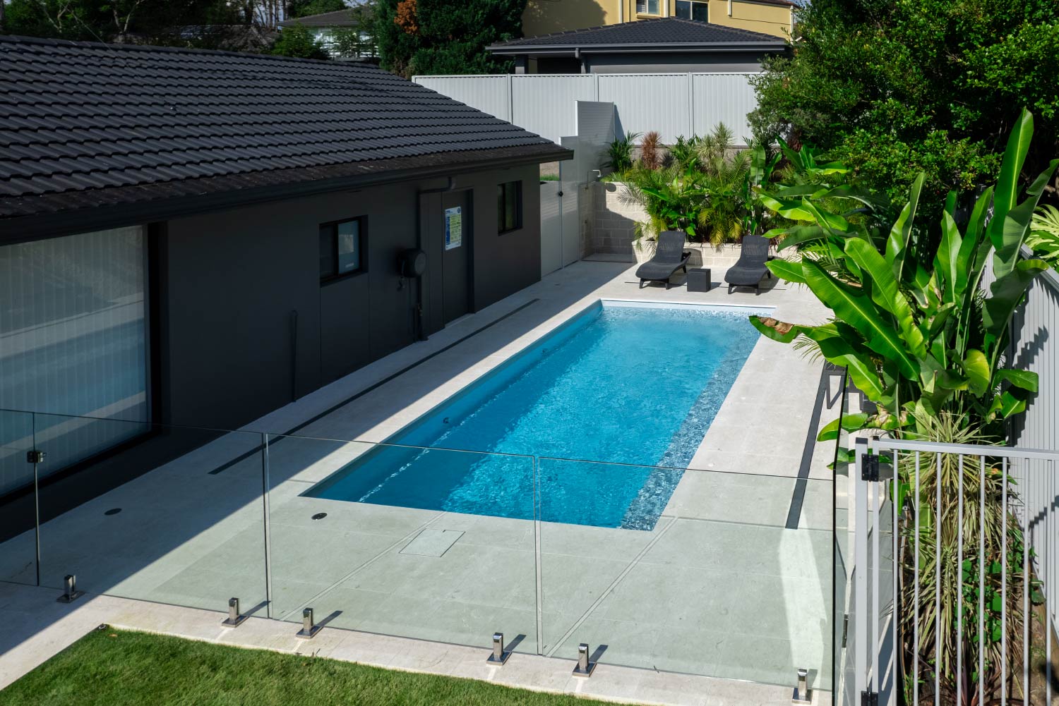 Hampton 7m fibreglass pool in Silver Pearl, view 7