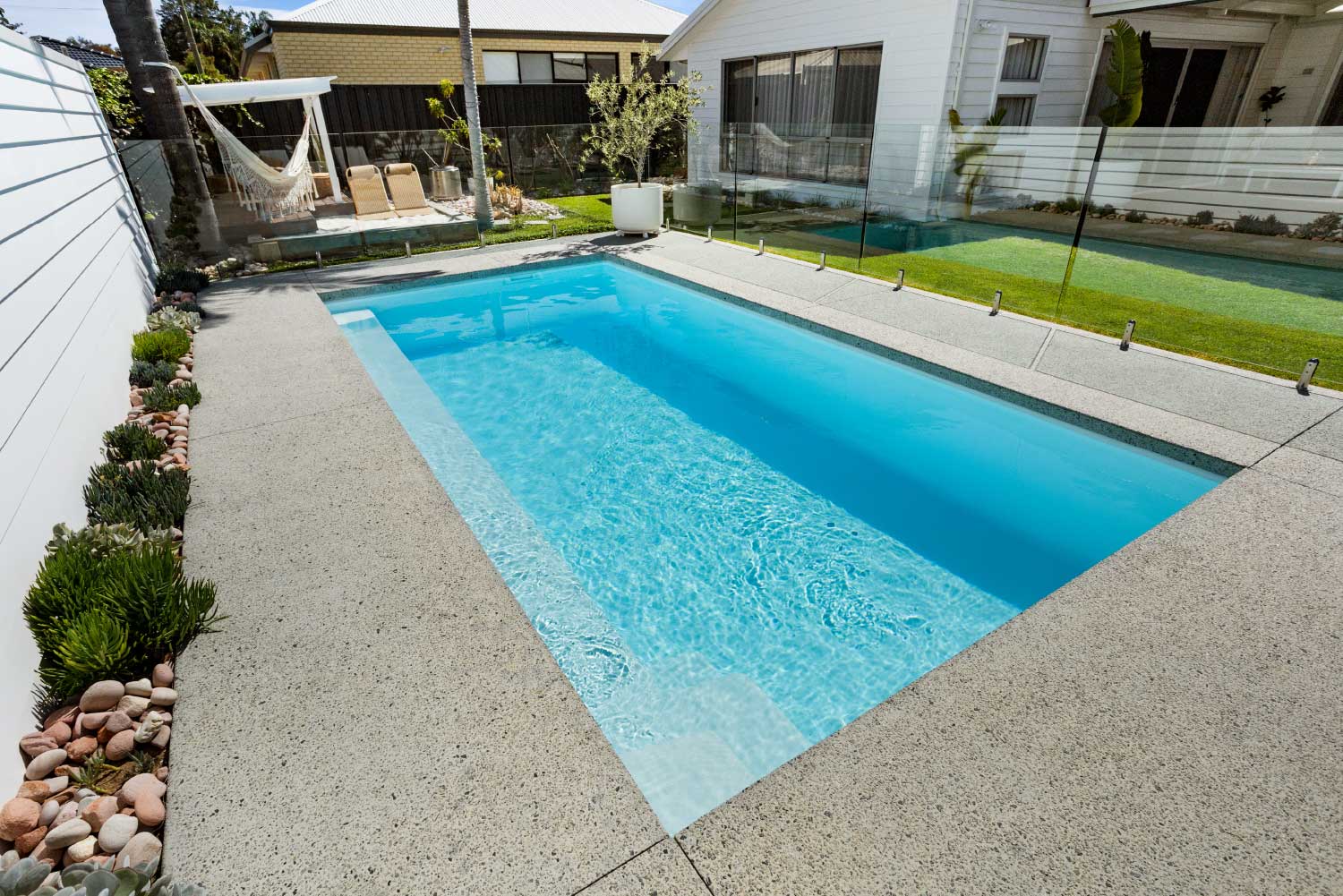 Stradbroke 7m fibreglass pool in Polo White, view 6
