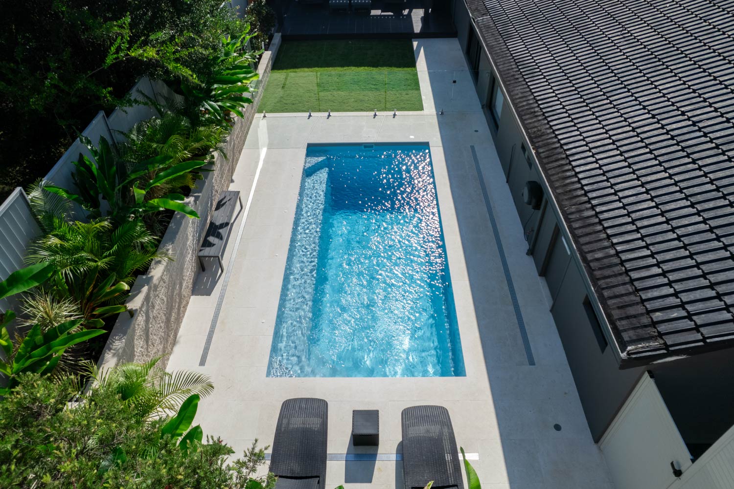 Hampton 7m fibreglass pool in Silver Pearl, view 2