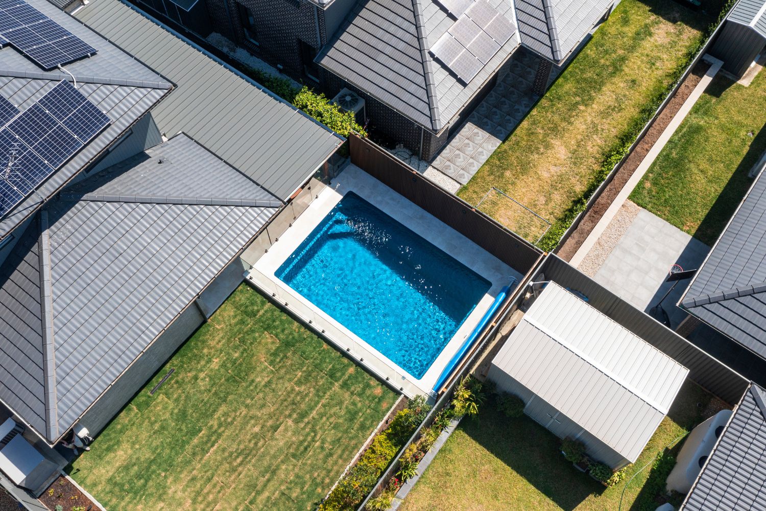 Hampton Grande 6m fibreglass pool, view 1