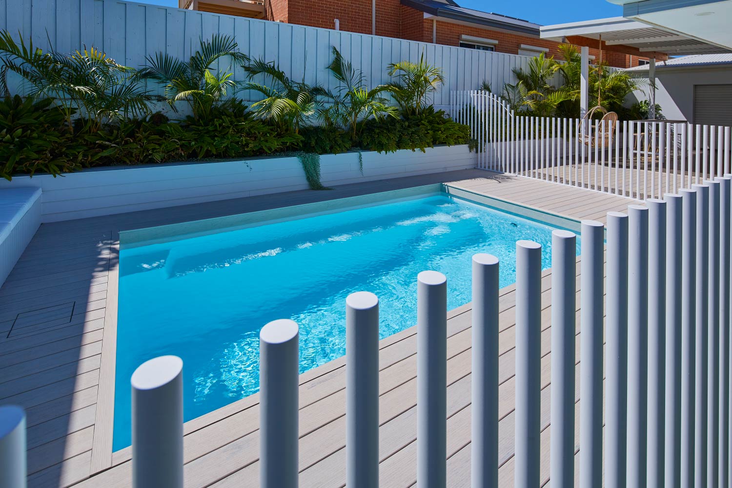 Hamilton Slimline 5.5m fibreglass pool, view 4