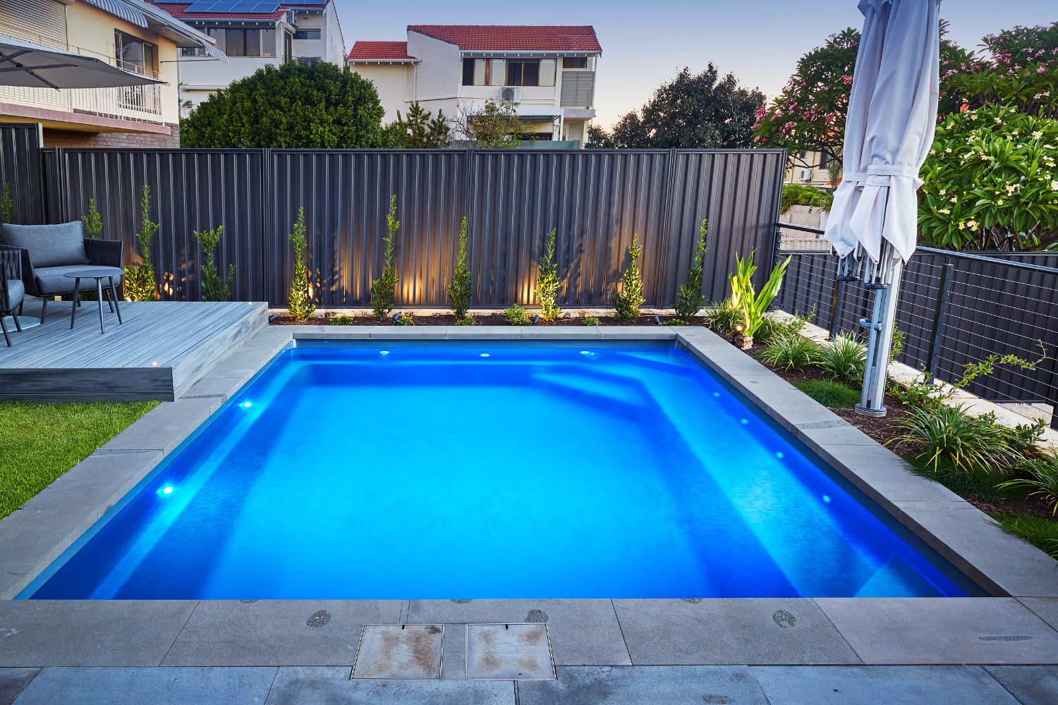 Hampton Grande 5m fibreglass pool, view 3