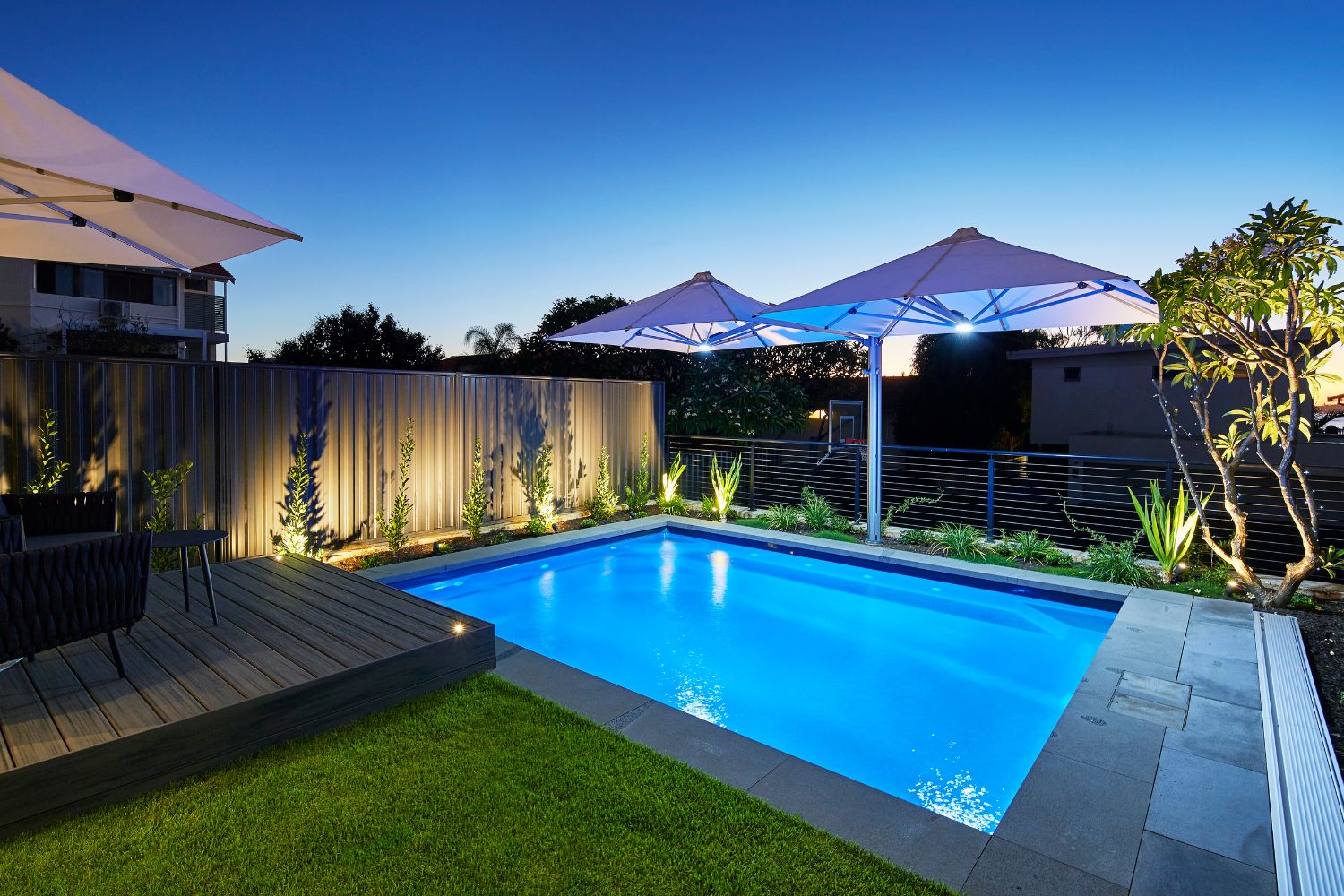 Hampton Grande 5m fibreglass pool, view 7