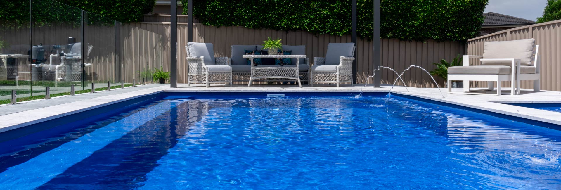 Hampton Grande 8m fibreglass pool in Ocean Reef installation, wide view, view 1