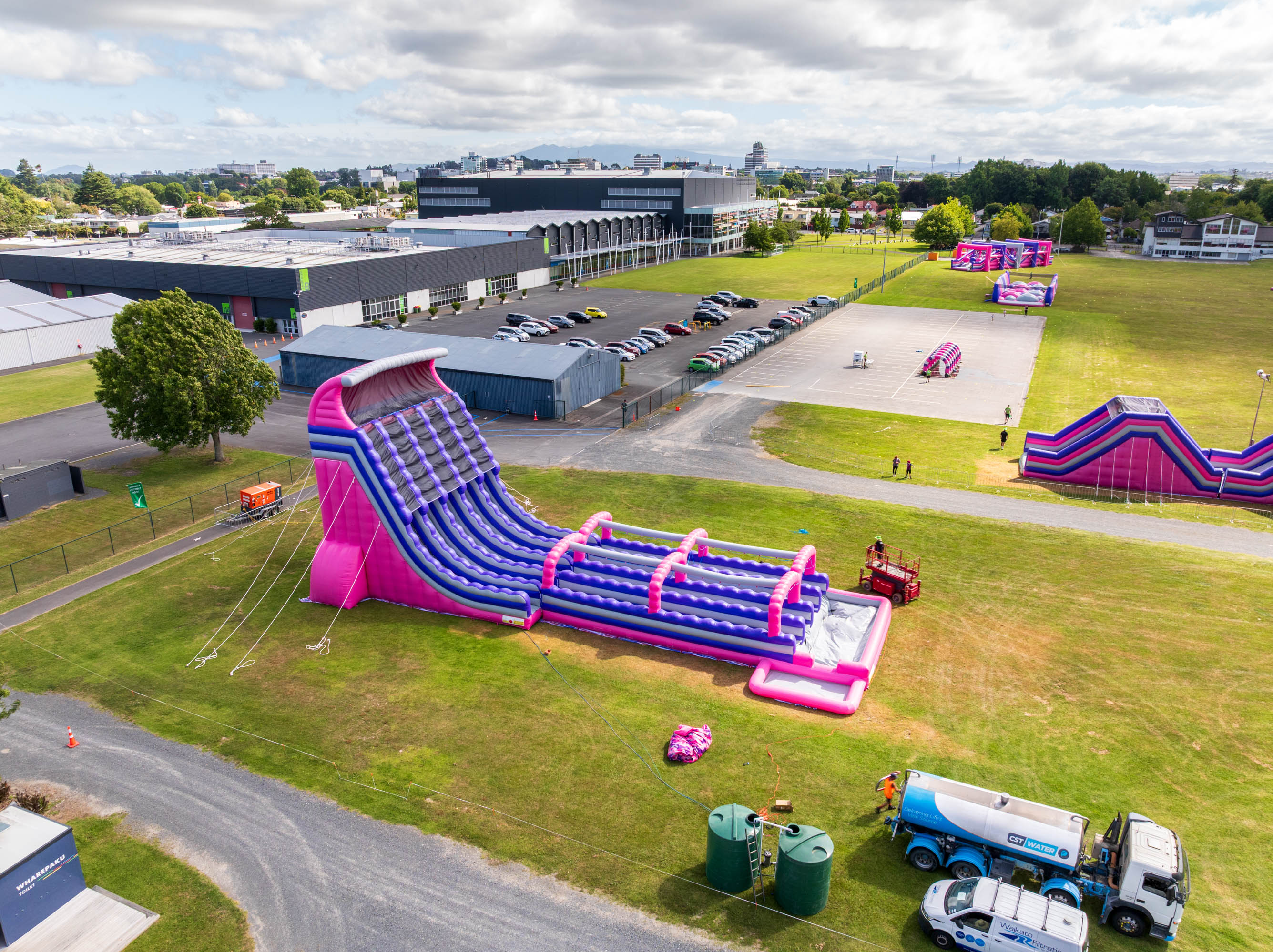 Feeling competitive? Our 5km fast & fierce tickets give those aged 8+ access to the ultimate timed challenge across 26 epic inflatable obstacles.