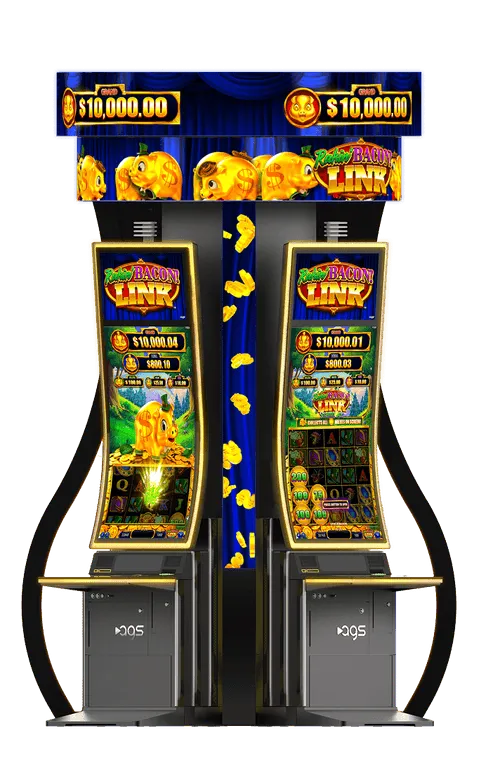 Bacon Link slot machine with golden pig and $10,000 jackpot display