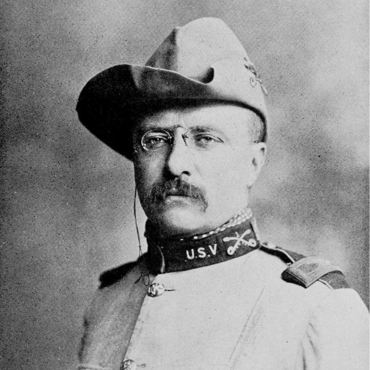 Theodore Roosevelt in military uniform