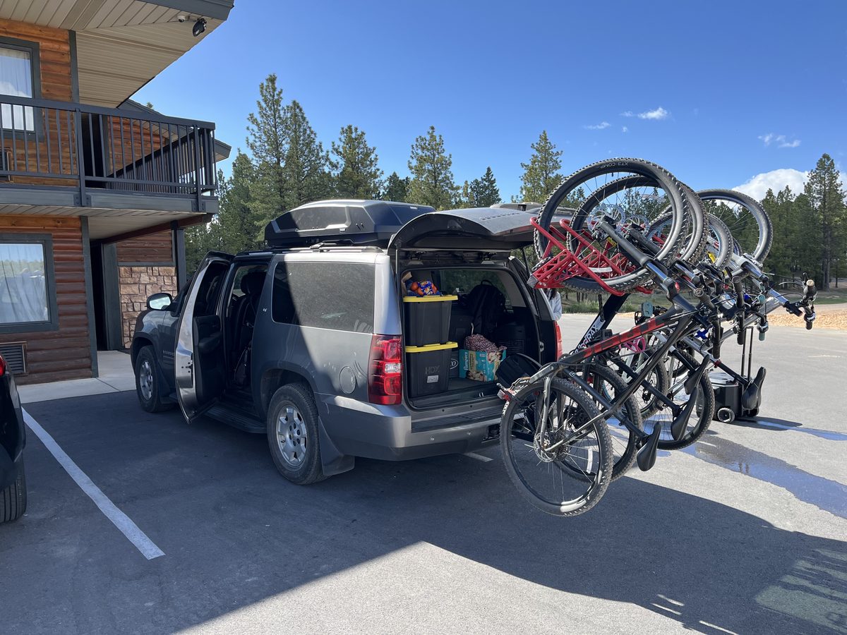 SUV with hatch open and VelociRAX tilted 