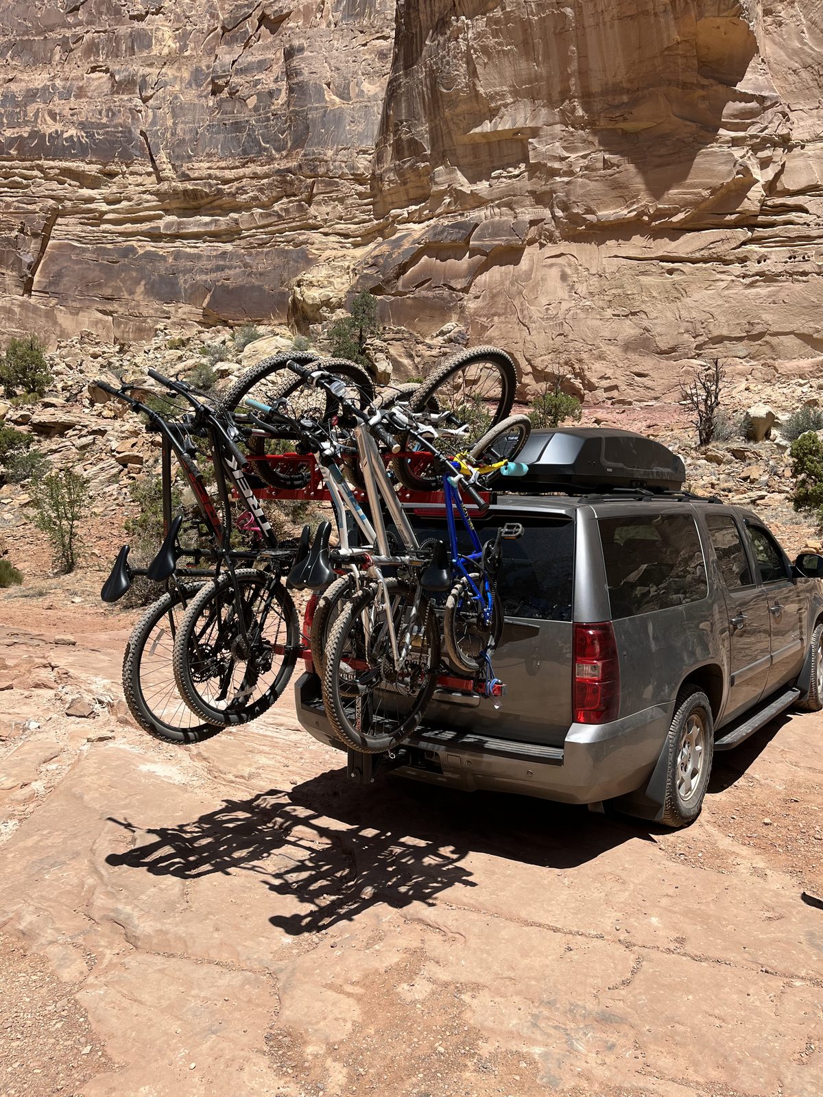 Car in Utah with bike rack