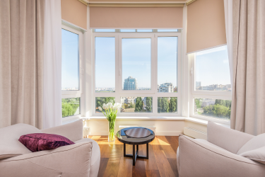 Beautiful windows with a view in the living room