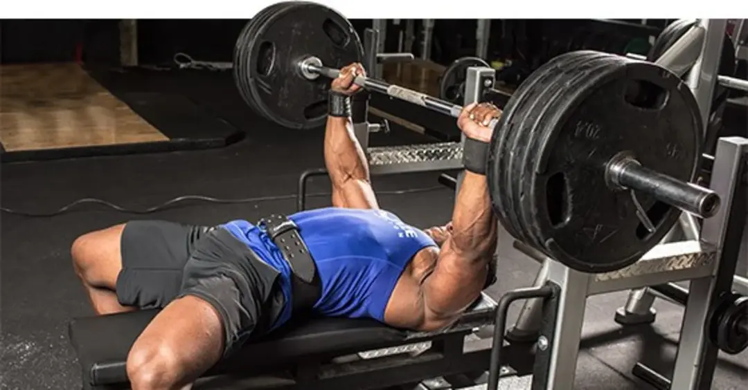 man doing bench press - Average Male Bench Press