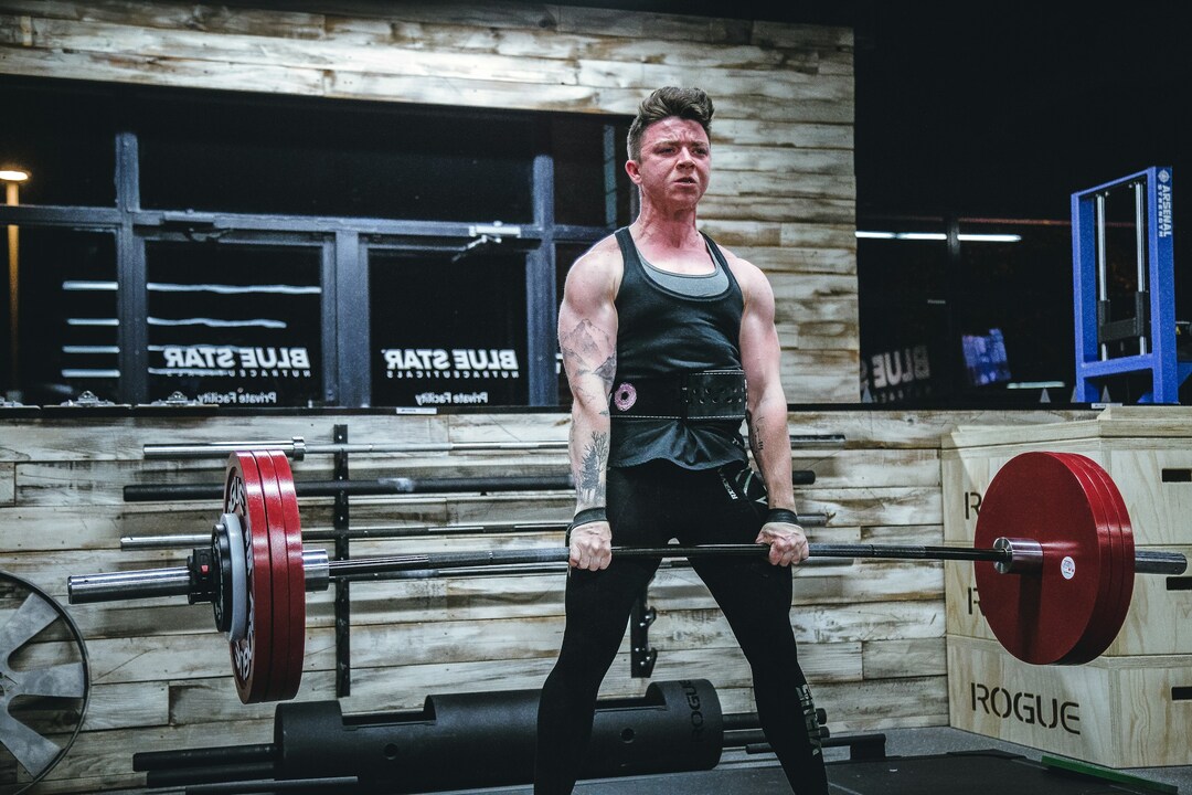 Deadlifting - Average Male Deadlift