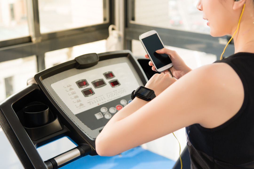 woman on a treadmill - Best Free Workout Apps