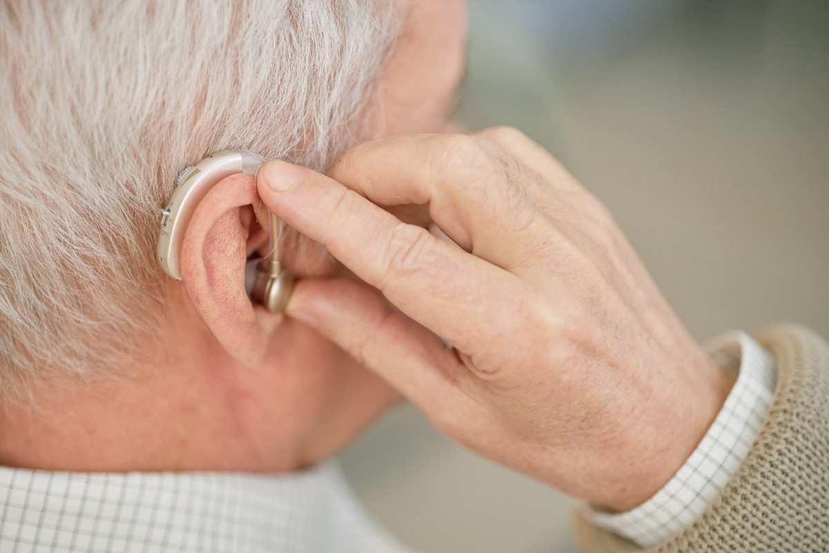 Hearing Aid Cleaning & Maintenance Guide | Oticon, Bernafon & Starkey | Audiology Clinic In Melbourne