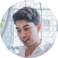 A photo of Zachary Kelsey, Founder & CEO of Hooked Advertising.