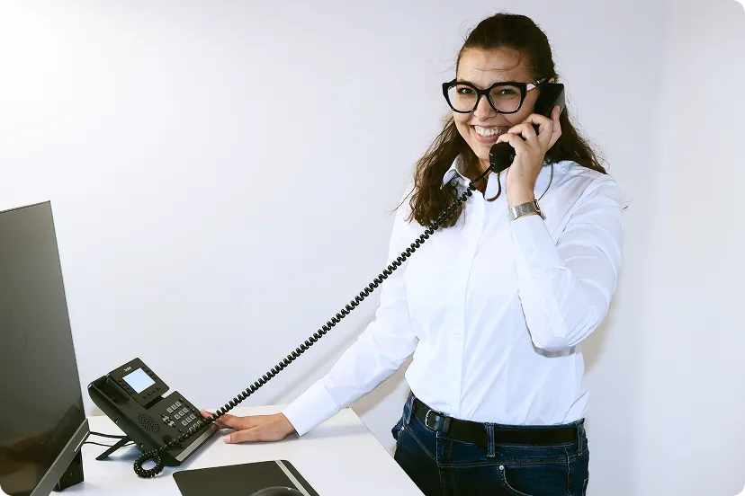 Kundentelefonat – persönliche Erreichbarkeit im Ingenieurbüro Schardt