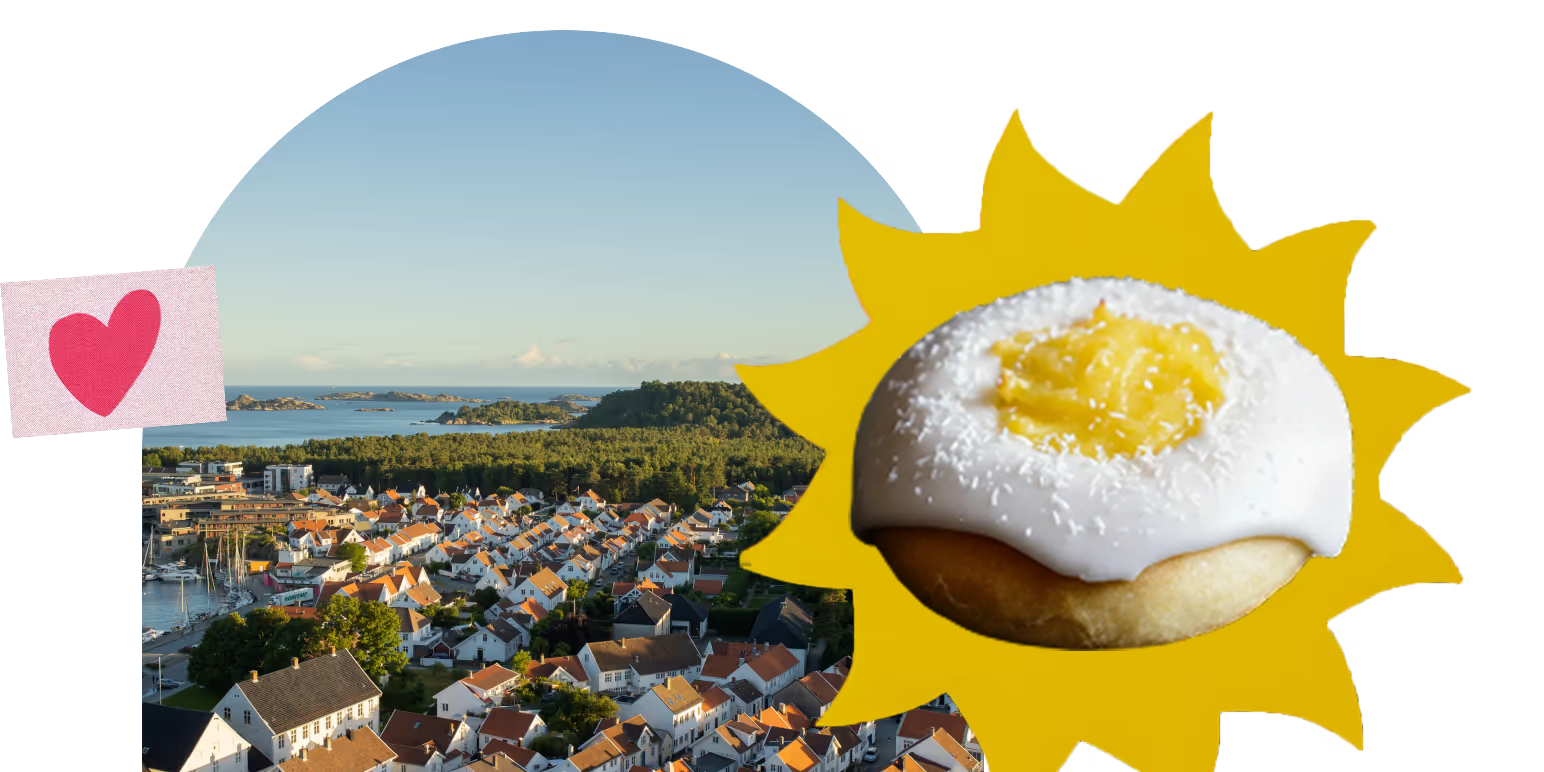 Oversiktsbilde av en kystby med rød tak og båthavn, med et bilde av en smultring med hvit glasur og gul fylling plassert inne i en gul solformasjon ved siden av et rosa kort med et rødt hjerte.