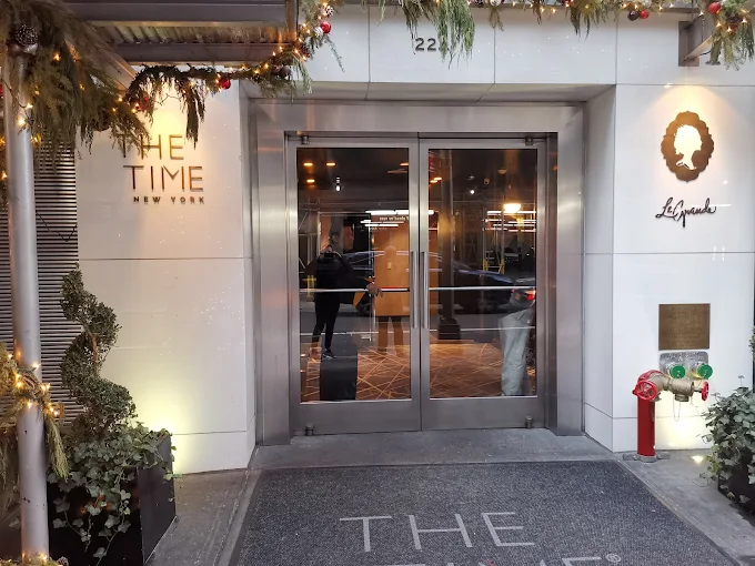The Time New York Hotel — Seamlessly Stylish in the Heart of Manhattan