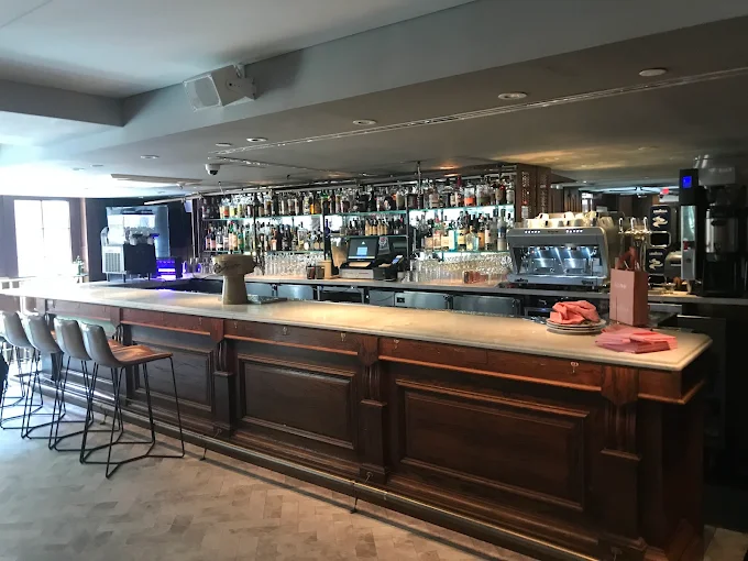 A Smart Midtown Address