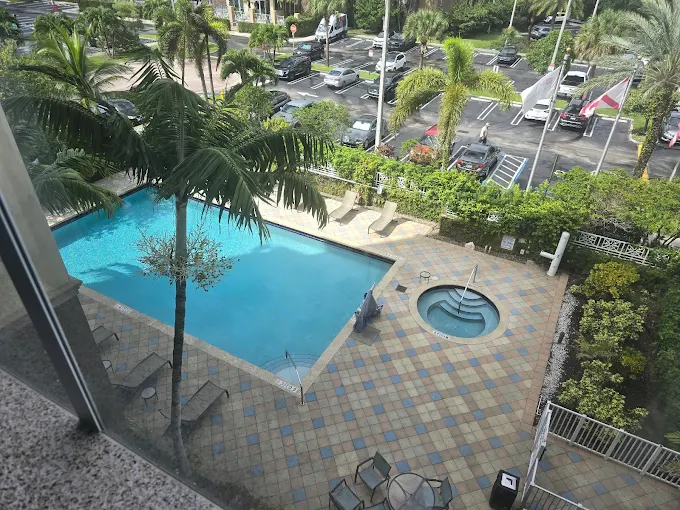 Amenities: Poolside Perks and Fitness Flow