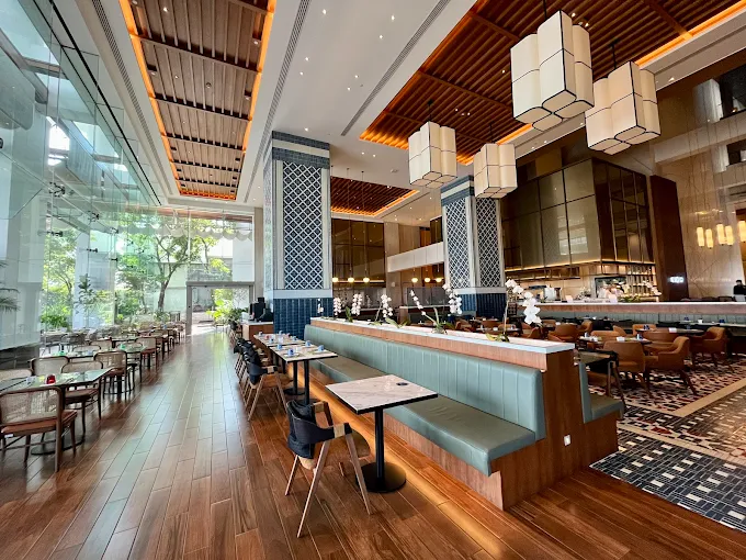 Dining: Global Comfort with Midtown Soul