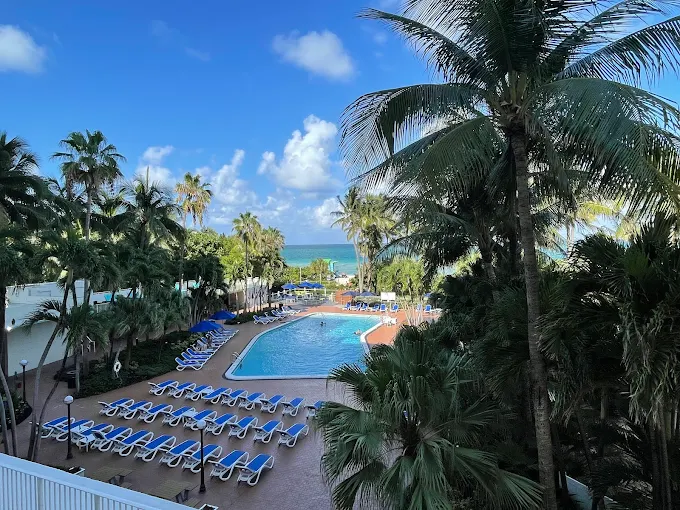 Signature Experiences: Beachfront, Spa, and Rooftop Rituals