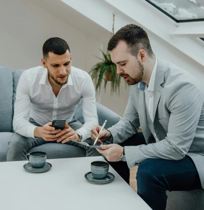 Sriveo-how-it-work-person-two