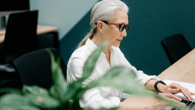 Sriveo-about-providing-intelligent-recruitment-services-image-four