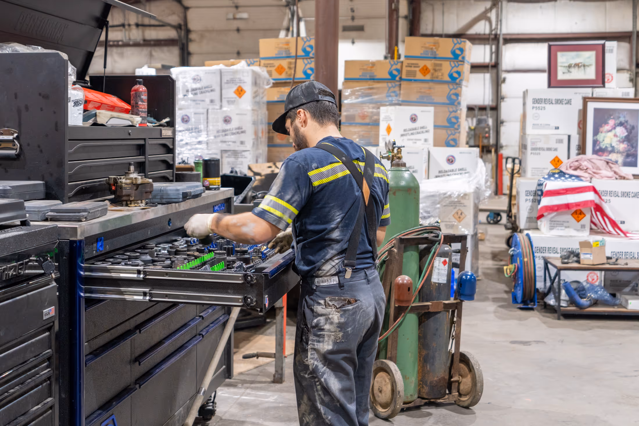 Diesel mechanic performing truck repair services in Greendale, IN