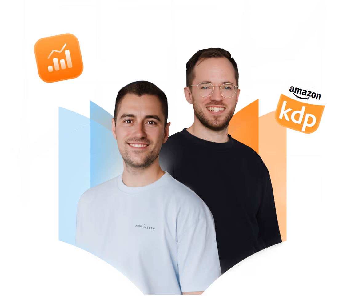 Zwei lächelnde Männer vor Symbolen für Amazon KDP und Datenanalyse.