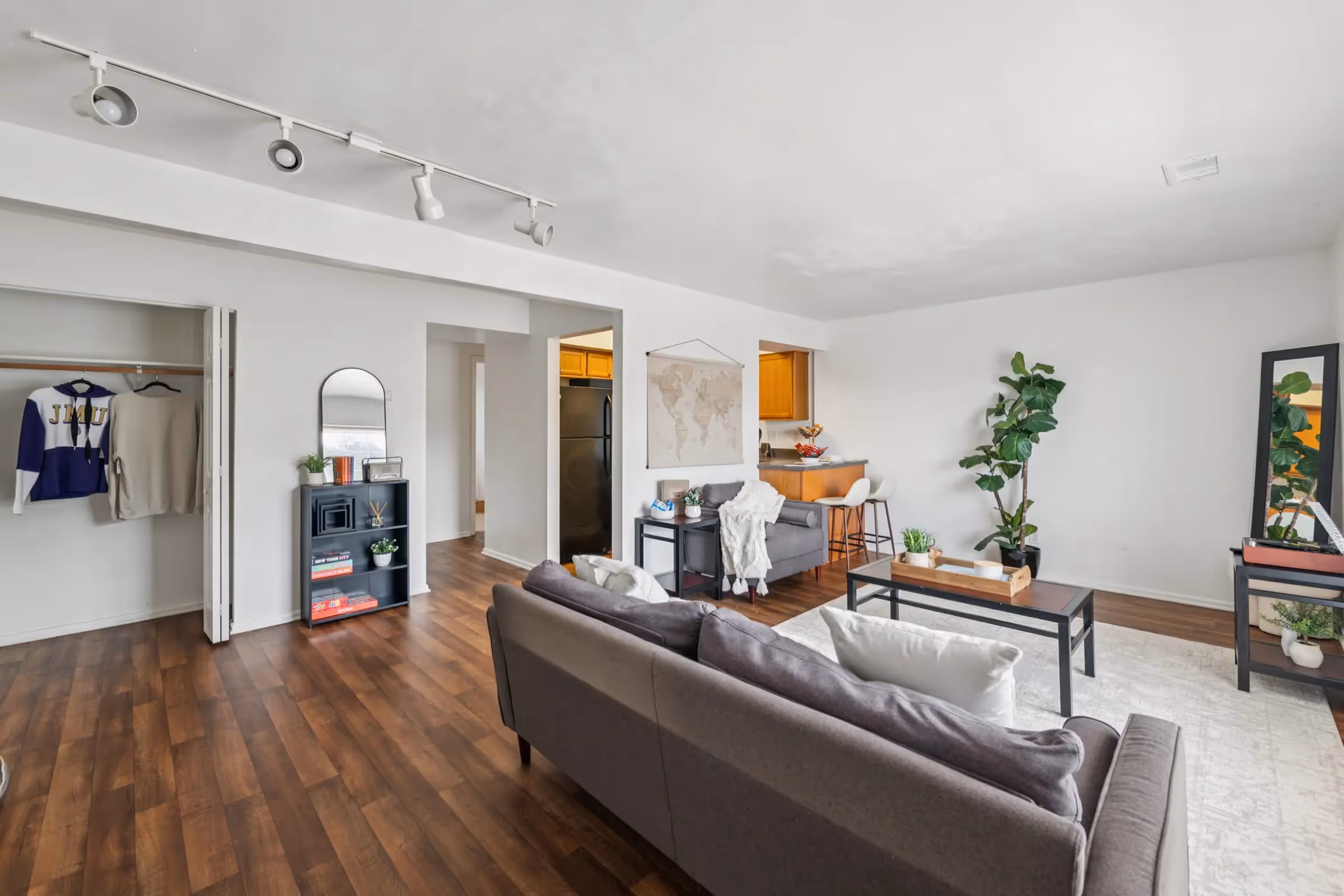 living area with sofa