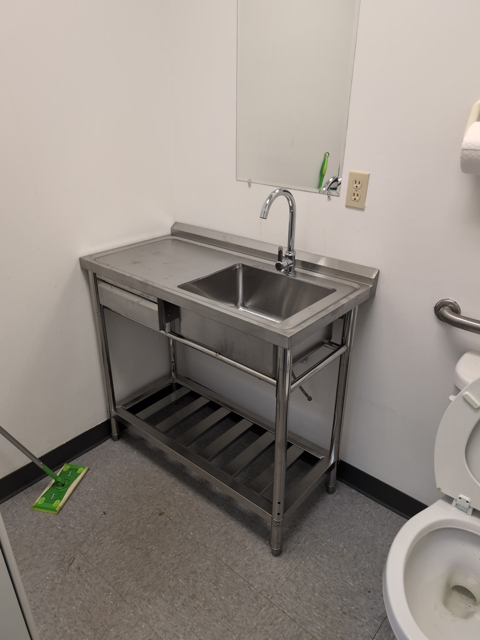 bathroom plumbing