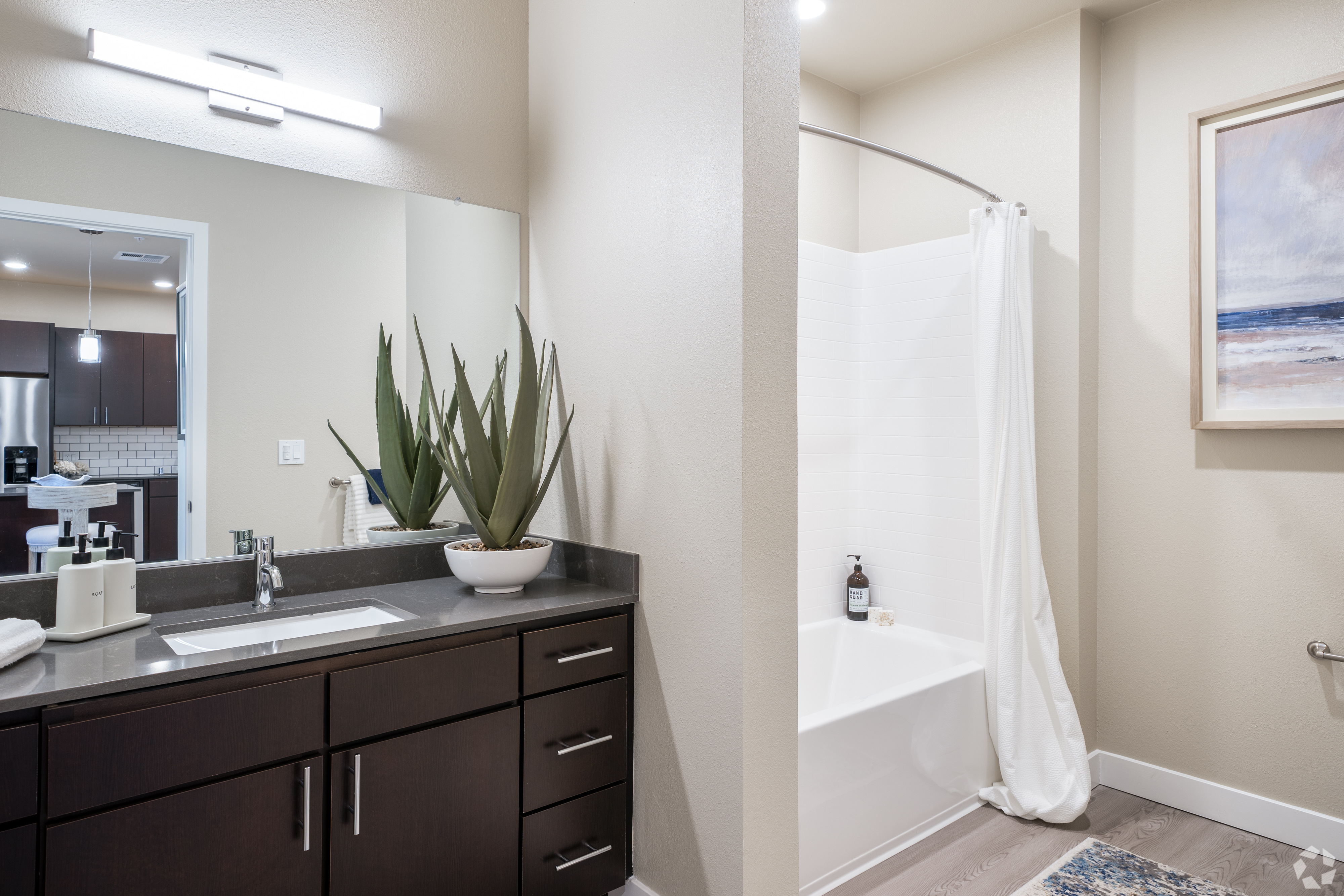 Luxury Bathroom l 1 & 2-Bedroom Homes 