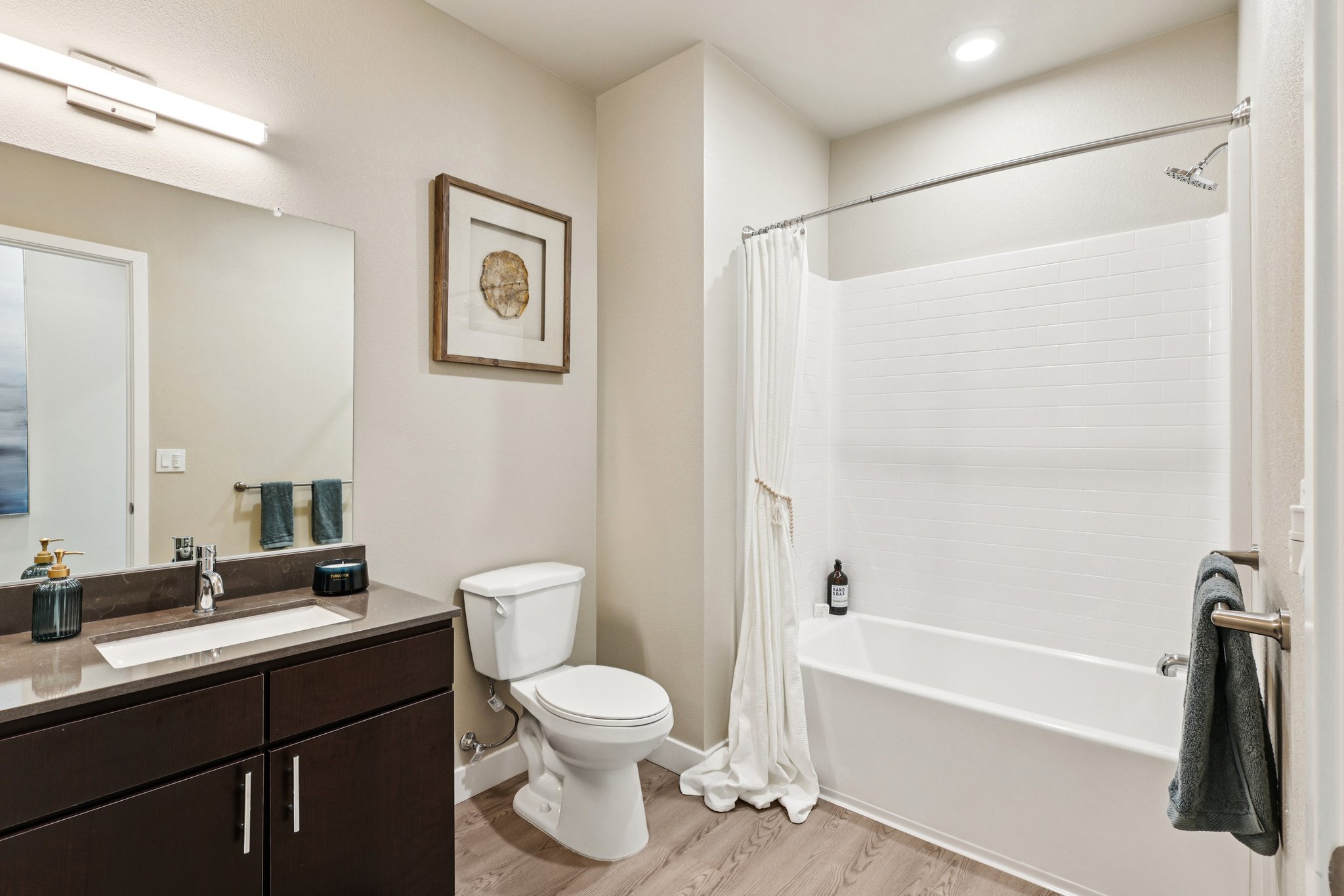 Luxury Bathroom l 1 & 2-Bedroom Homes 