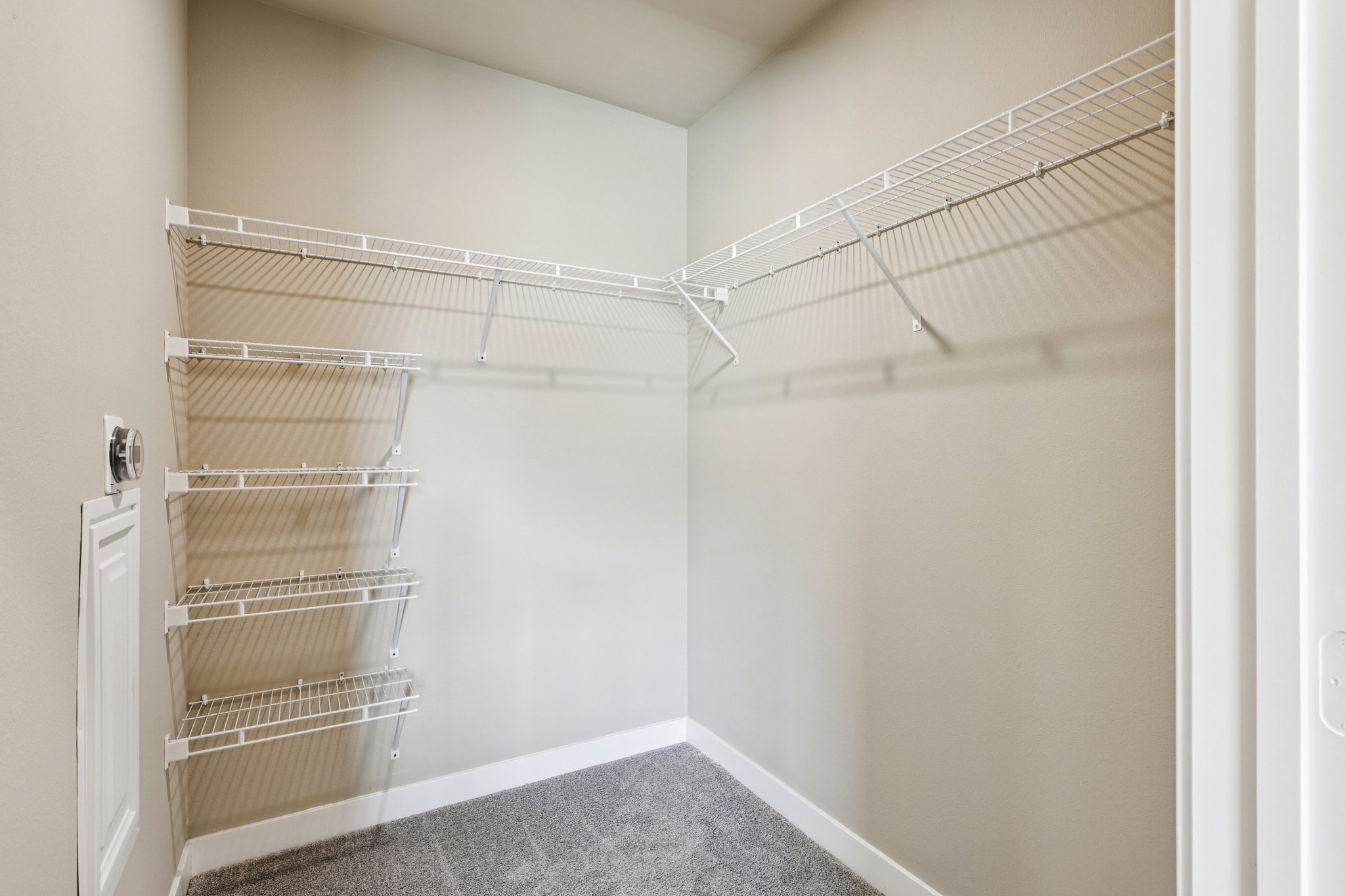 Walk In Closet | 1 & 2-Bedroom Homes 