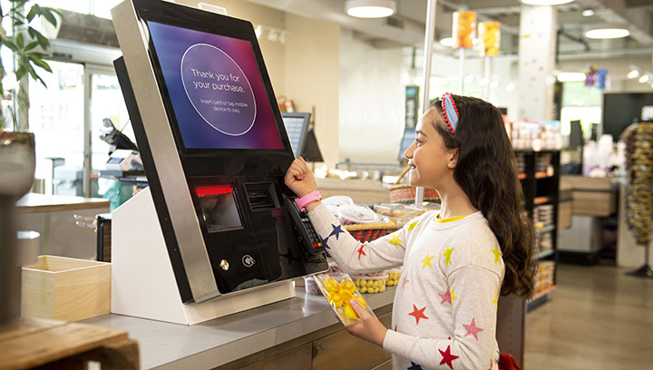 digital signage retail example