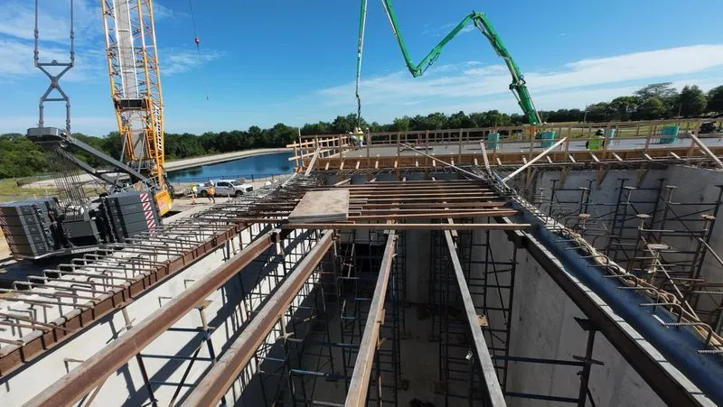 [background image] image of local landmark (for a bed & breakfast)