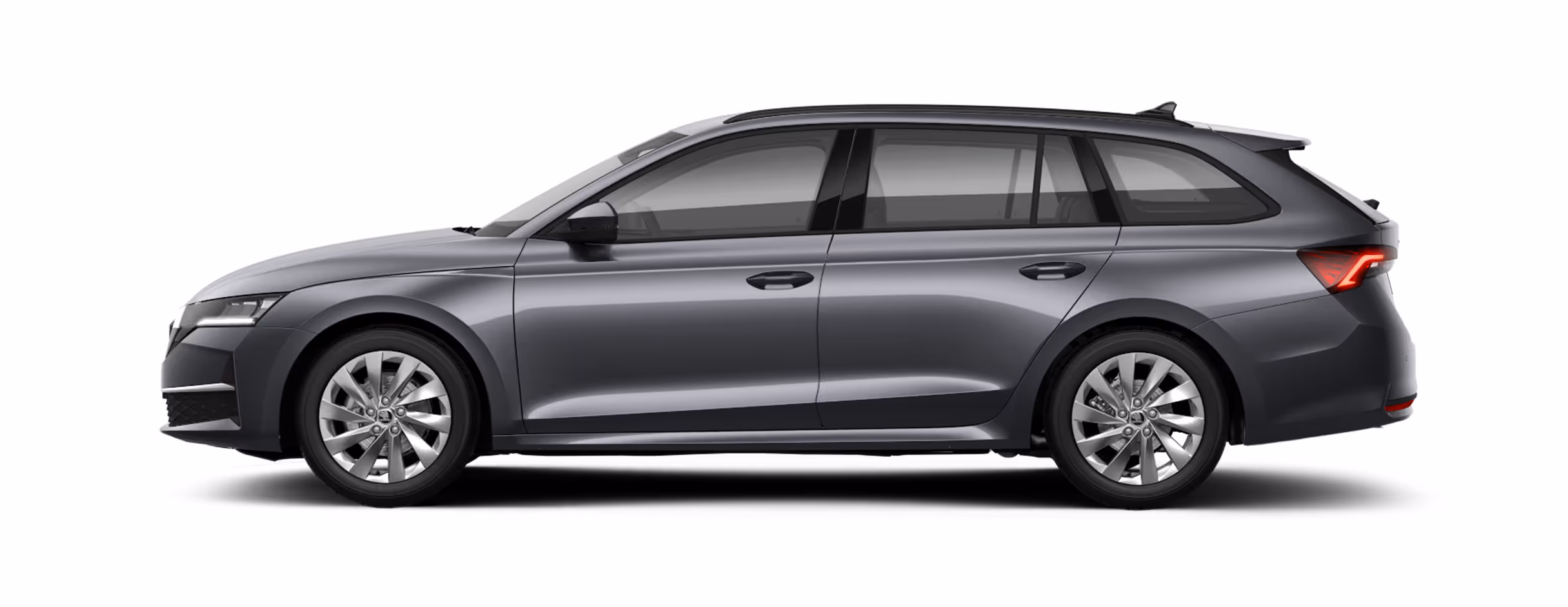 Seitenansicht eines freigestellten Škoda Elroq in der Farbe Timiano-Grün mit 21 Zoll Leichtmetallfelgen “Supernova Anthrazit”.