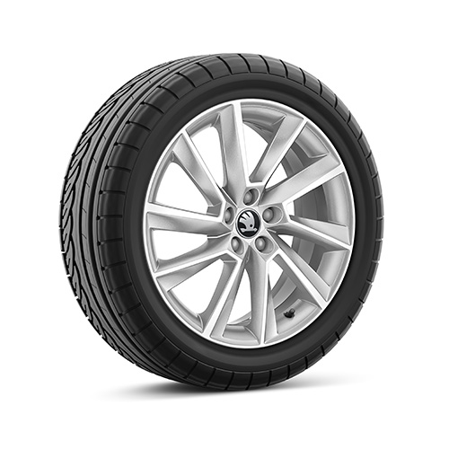 Ein freigestellter Reifen mit 17 Zoll Leichtmetallfelge “Stratos”.