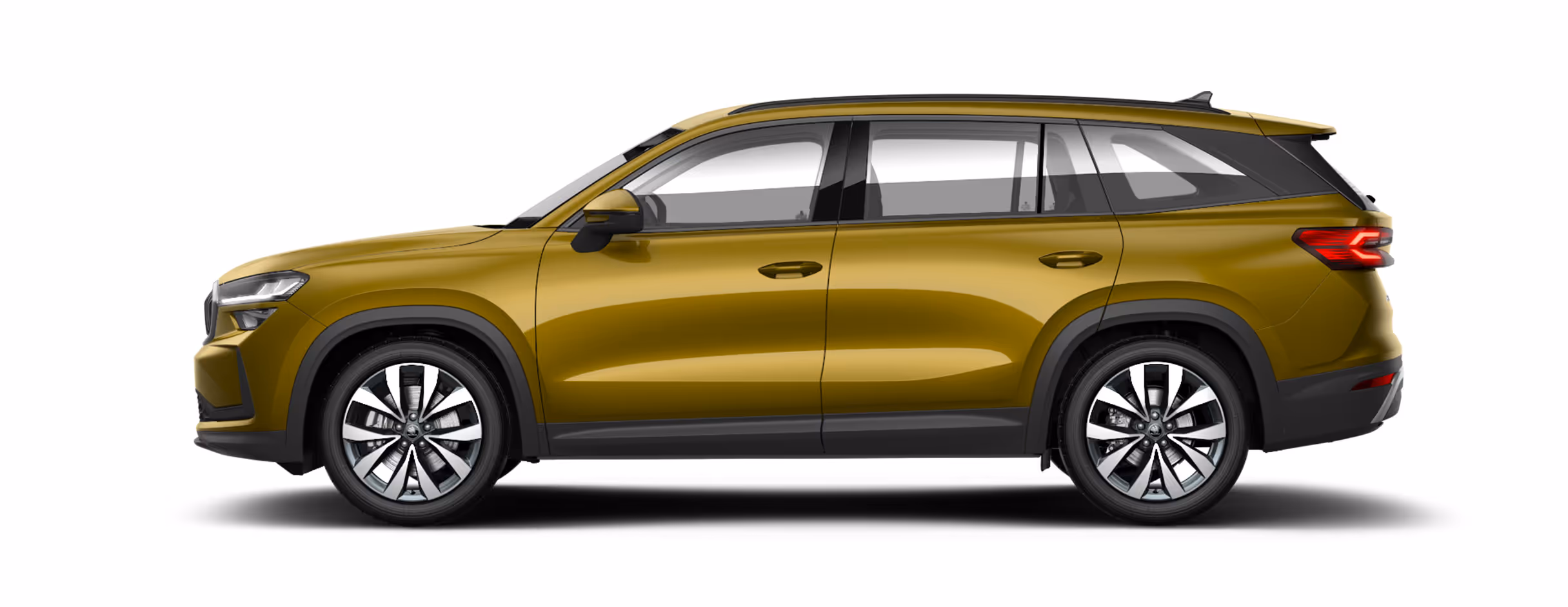 Seitenansicht eines freigestellten Škoda Kodiaq in der Lackierung Gold-Bronze Metallic mit 19 Zoll Leichtmetallfelgen “Lefka".