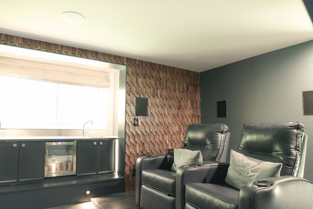 Modern Masterpiece: Log Cabin Transformed with Craftsman Details