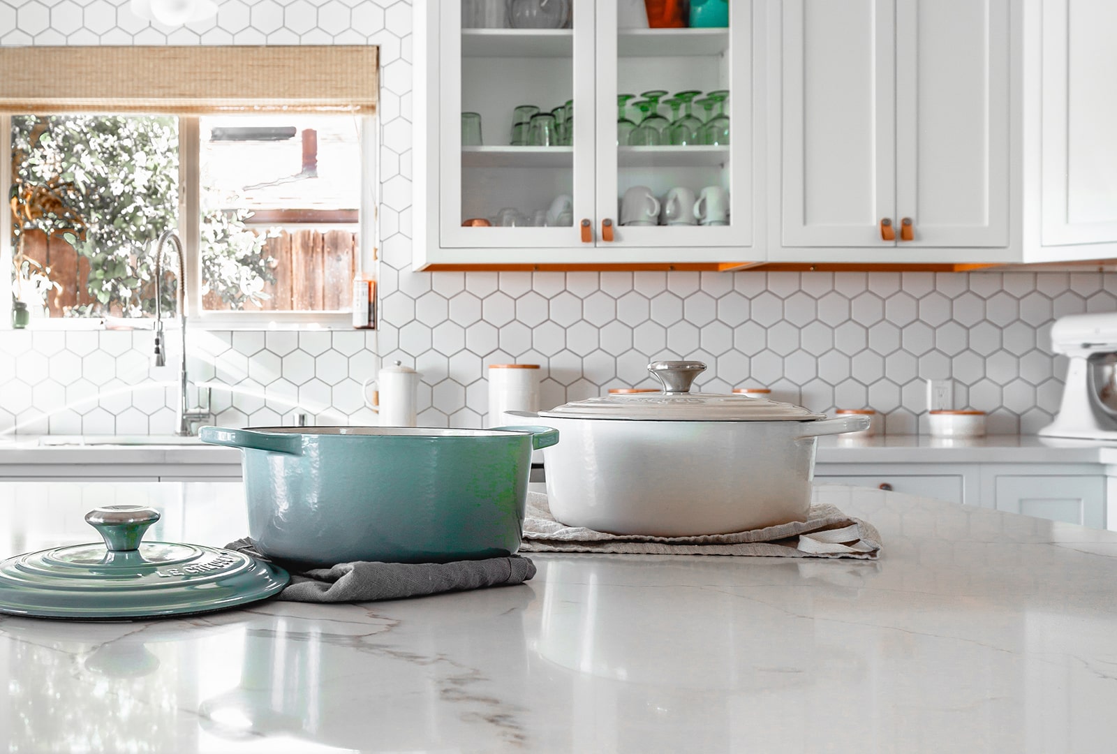 Two aesthetic cooking ceramic pots. 