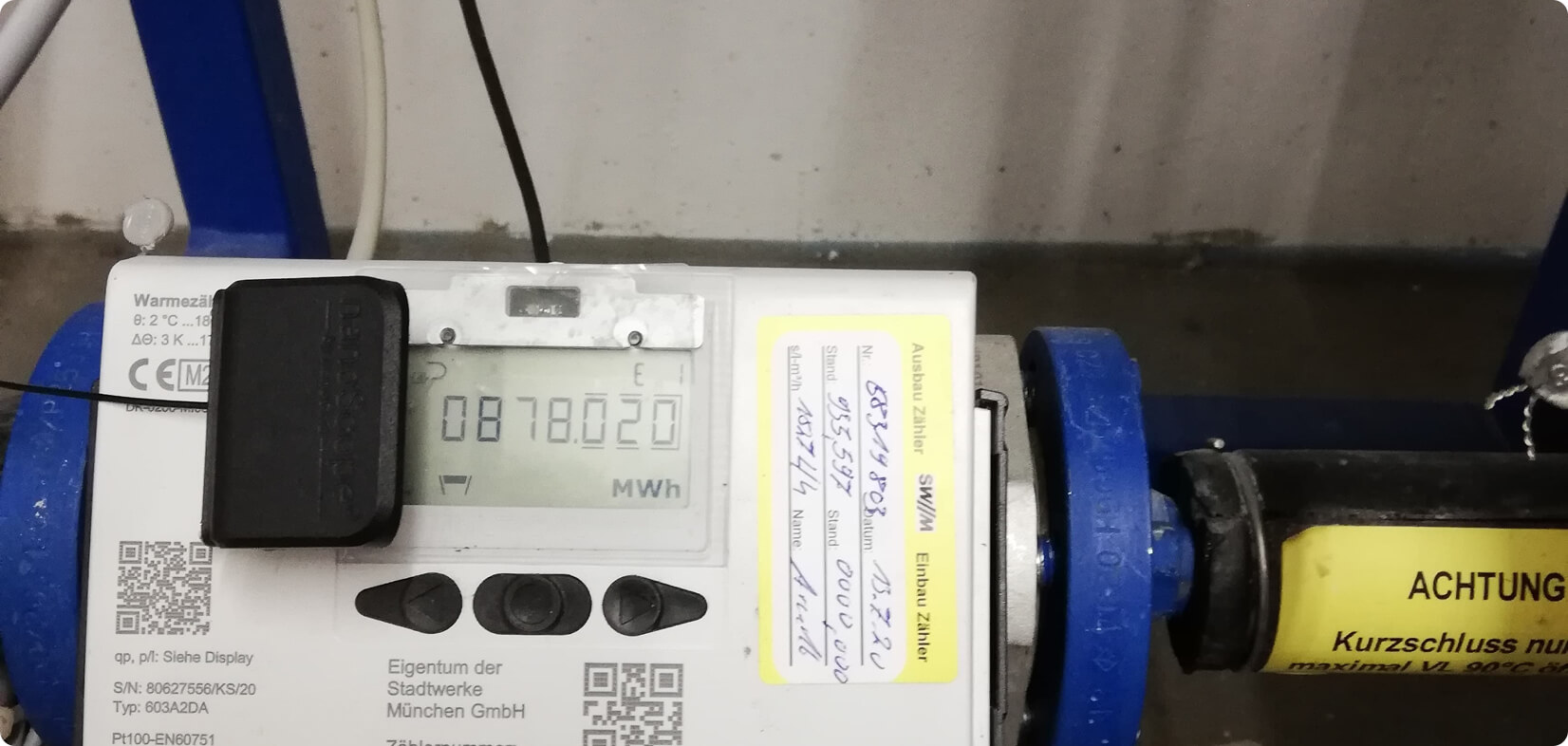 nanoScope® attached to meter 