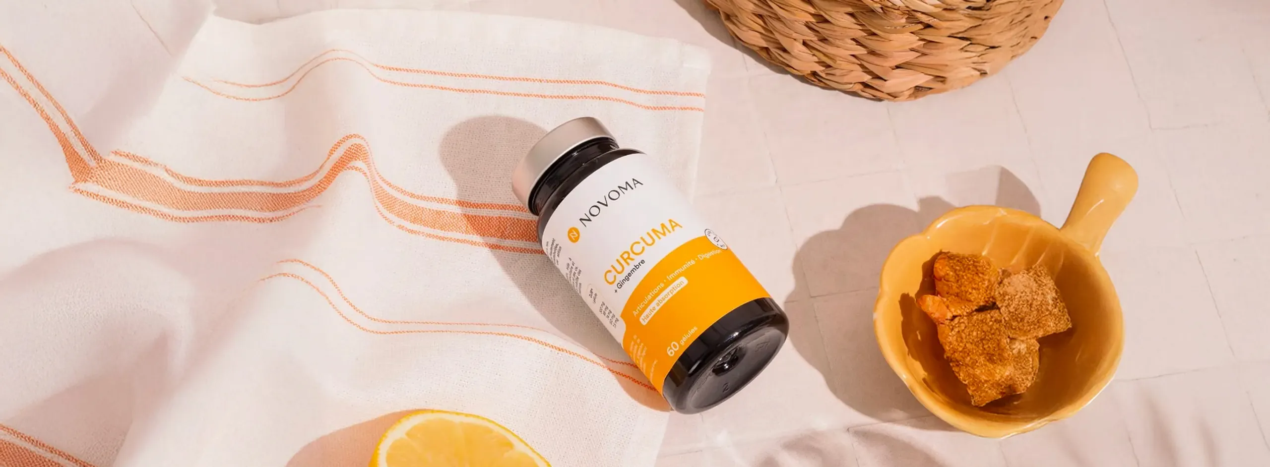 Novoma : bandeau de couverture de l'étude de cas Axome