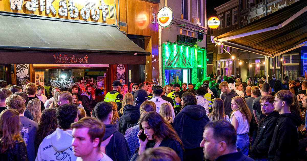 Agenten, boa’s, beveiligers en politiehonden