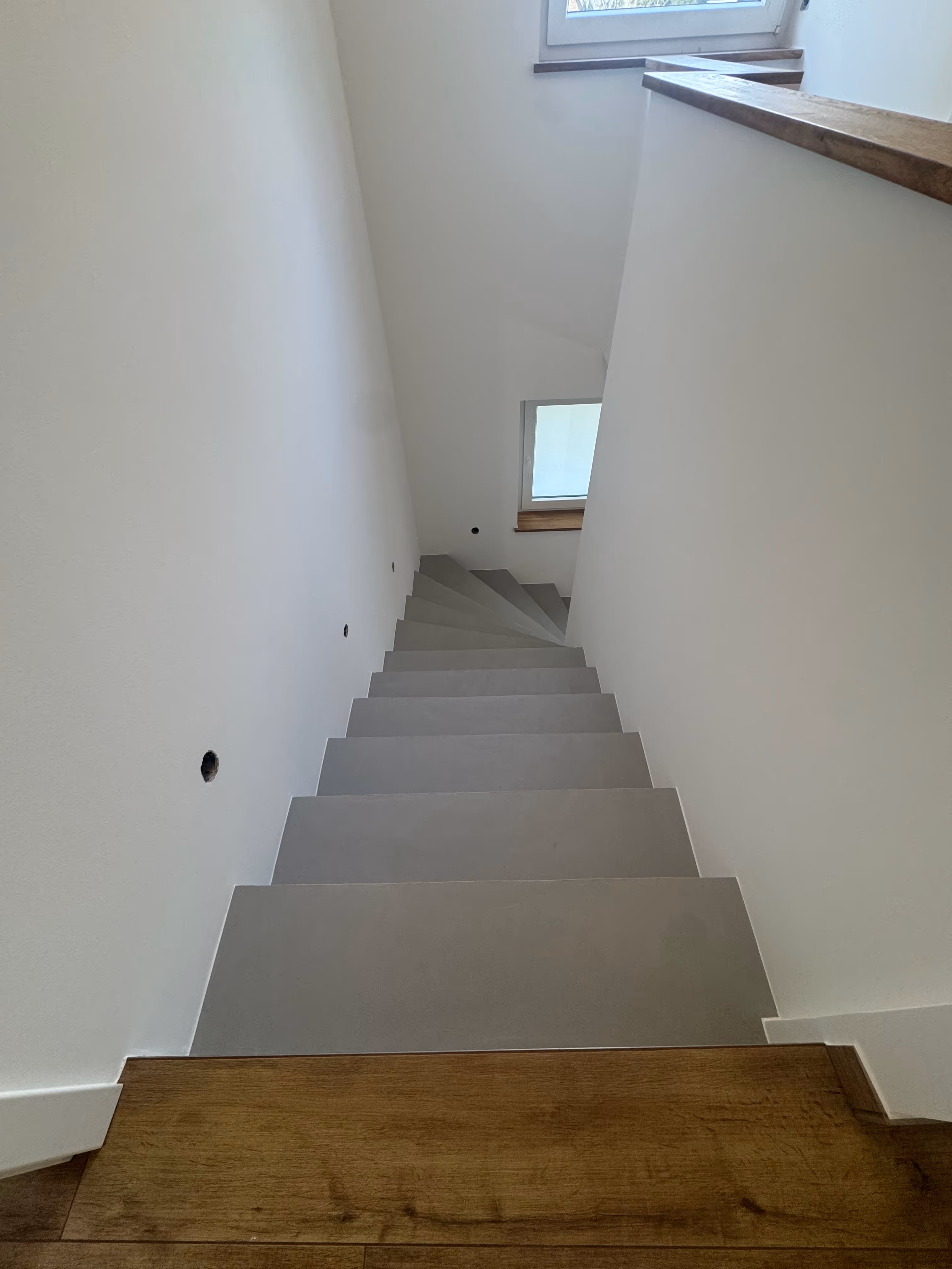 Fugenlose Treppe in Betonoptik