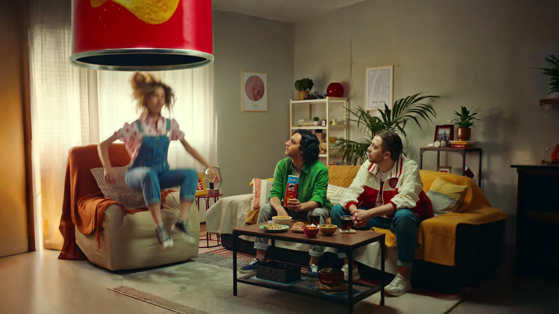 Pringles - Colegas por un tubo