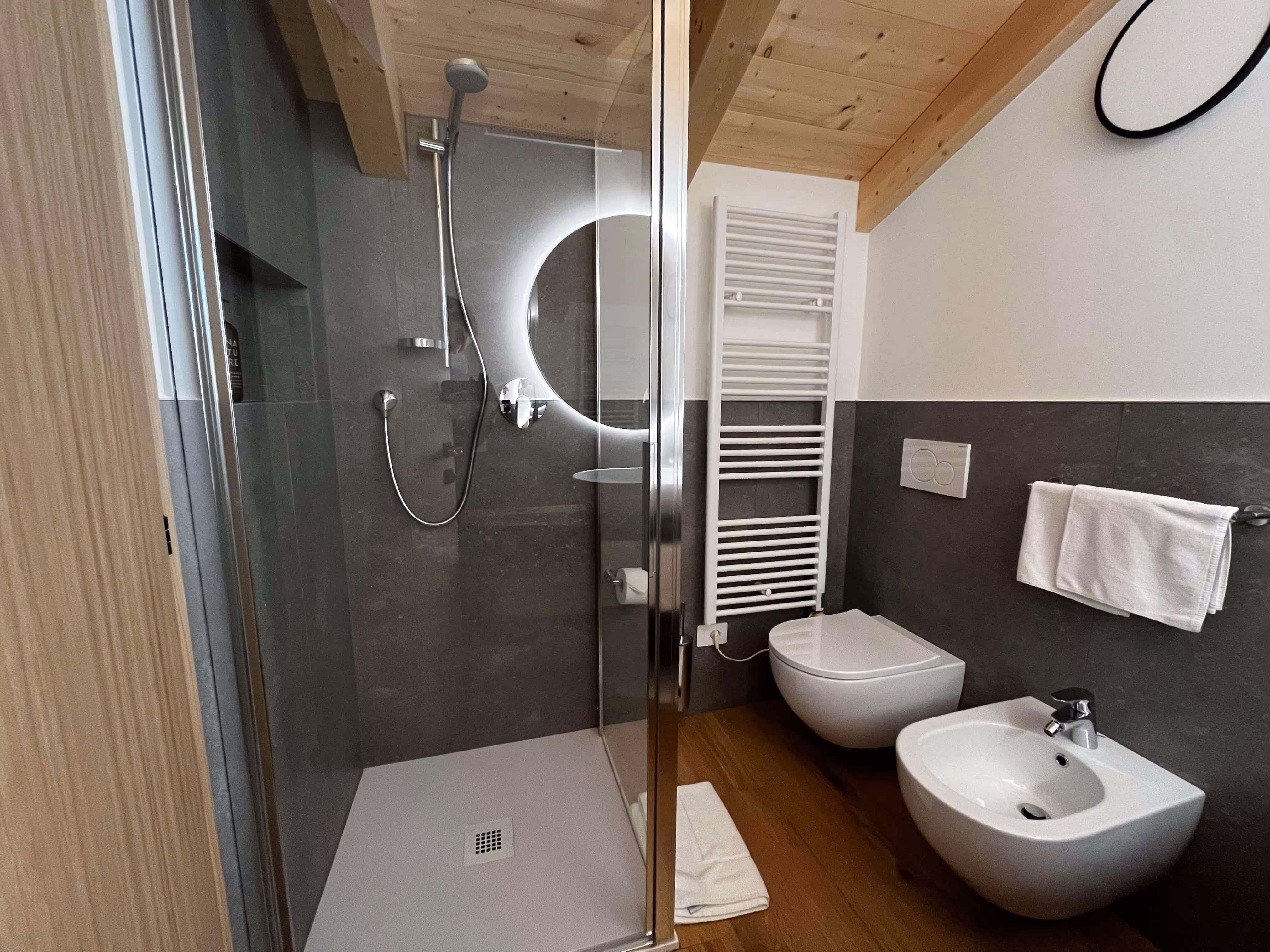 Badezimmer im Obergeschoss